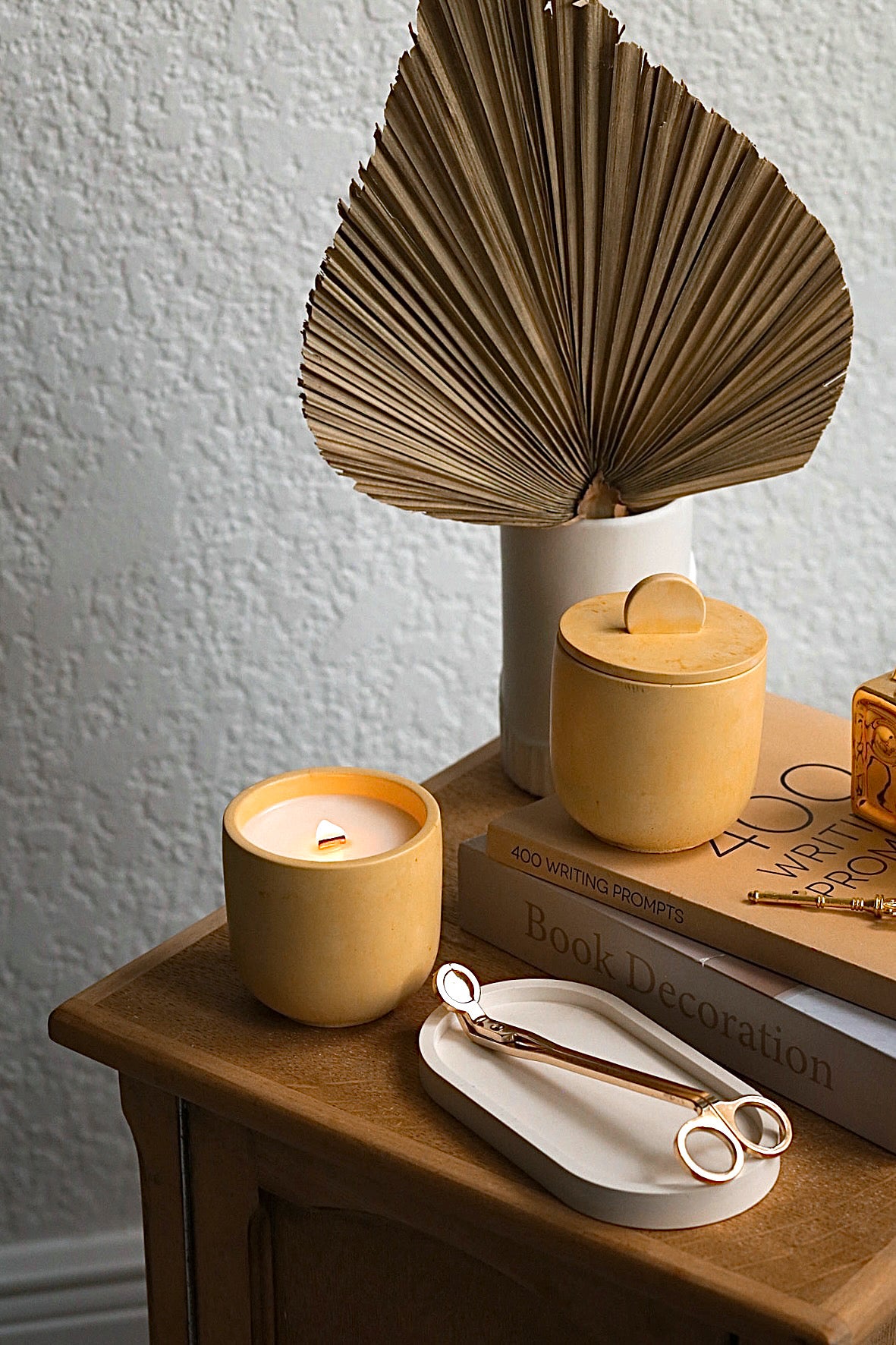 Dew - Concrete Candle