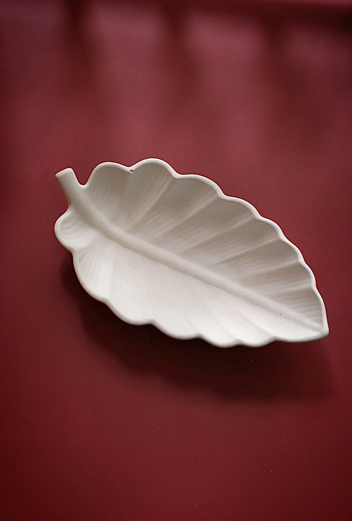 Medium Leaf Stone Trinket Tray
