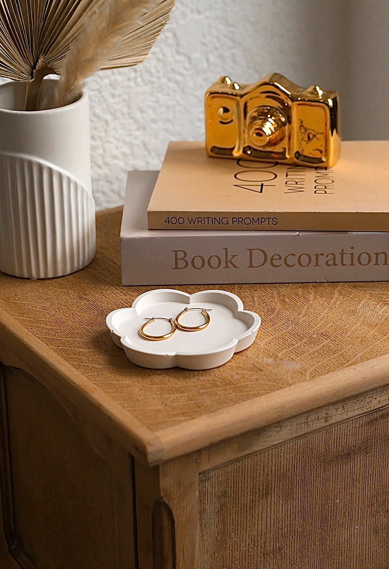 Daisy Stone Trinket Tray