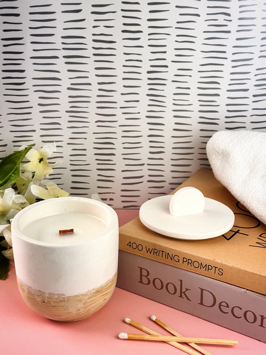 Sandalwood White Orris - Concrete Candle