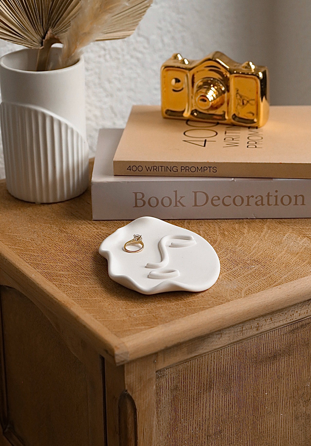 Face Stone Trinket Tray